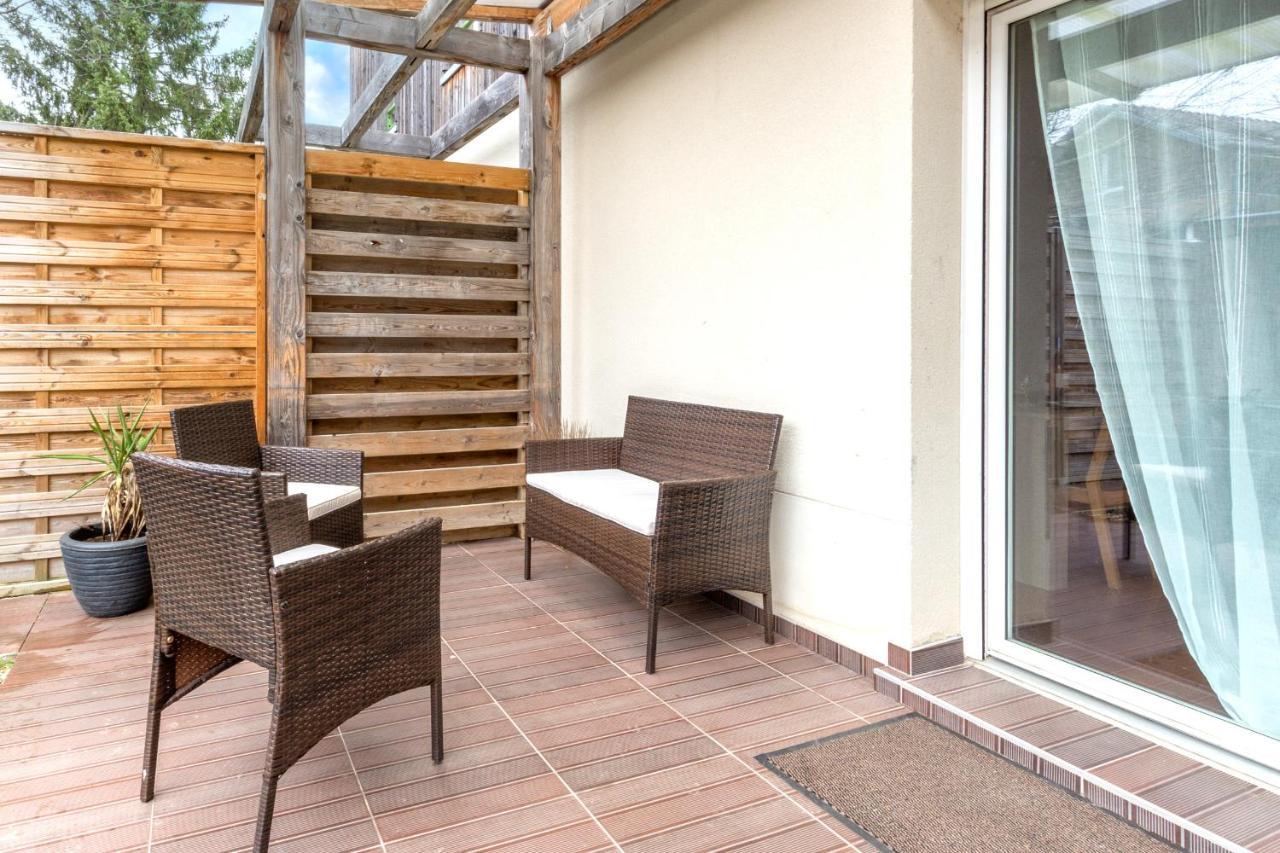 Le Duplex Chessy - 15Min From Disneyland - 2 Private Parkings - Garden - Kingsize & Queensize Bed - Supermarket Behind The House Exterior foto