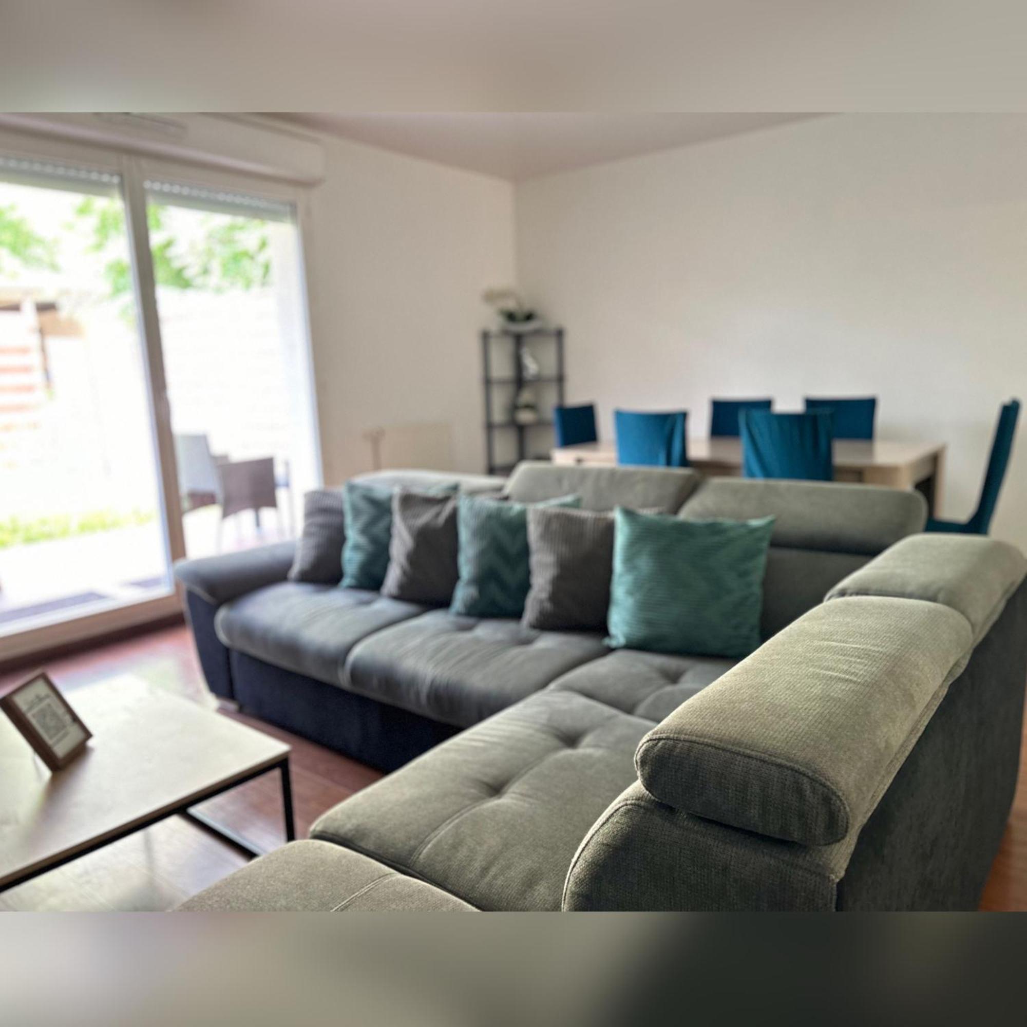 Le Duplex Chessy - 15Min From Disneyland - 2 Private Parkings - Garden - Kingsize & Queensize Bed - Supermarket Behind The House Exterior foto